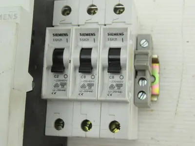 Siemens SCE1634-1MG 3Hp Self Protected Combination Motor Controller