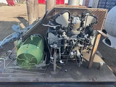USED L & M CNG COMPRESSORS 05018EG3E326T-W22