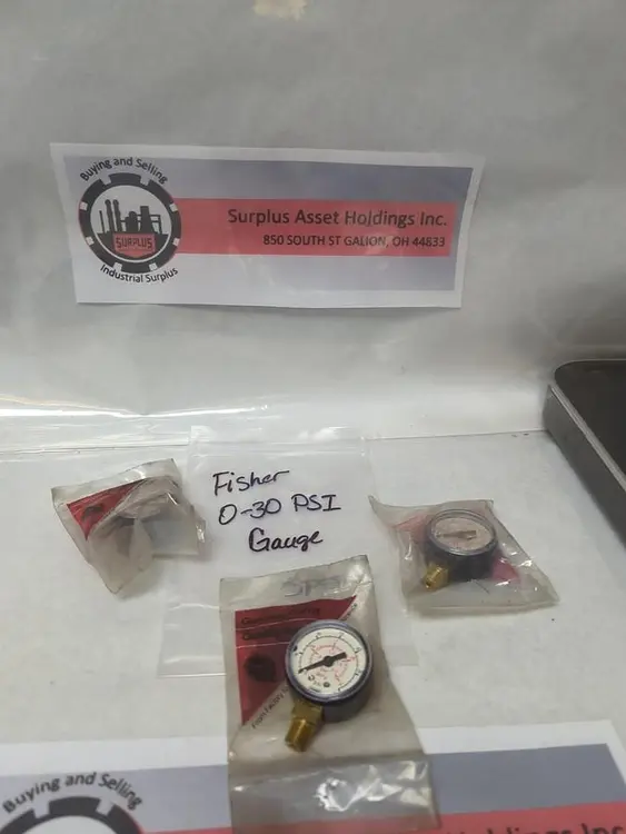 New | in-Stock FISHER 0-30 PSI Universal Pressure Meters Ohio US | Surplus Asset Holdings #1234832