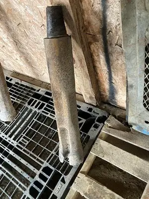 Used AFTERMARKET 5-1/2" X 25" CABLE TOOL CHISEL BIT Drills Pennsylvania US | East West Machinery & Drilling #1417232
