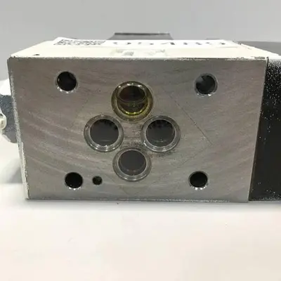 USED VICKERS DG4V32AMP7H750