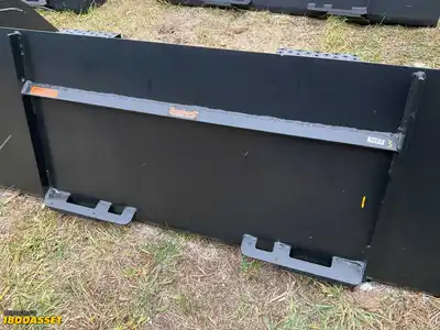 New Tomahawk 78” snow/mulch skid steer bucket, welded on high carbon cutting edge, skid steer...