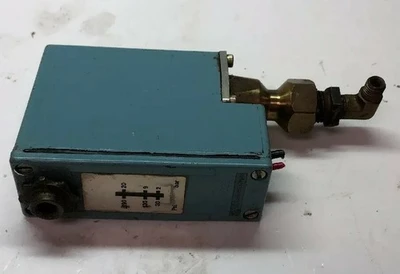 USED Telemecanique XMJA020