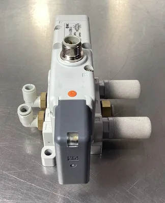 SMC EVS1-01-FG-S-3ZRM0-Q Solenoid Valve 0.15 - 1.0MPa with Manifold 6C-12