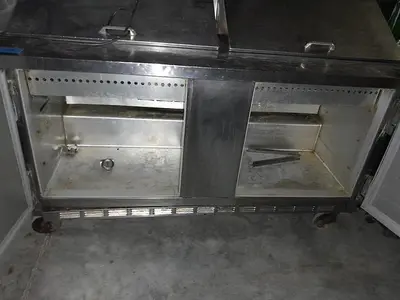 USED BEVERAGE AIR 60IN