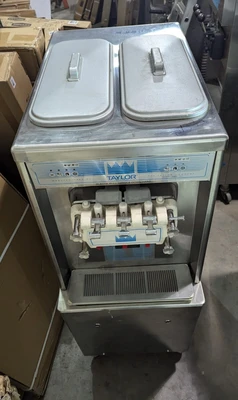 Taylor Ice cream/ Soft serve machine 794-33 Water cool