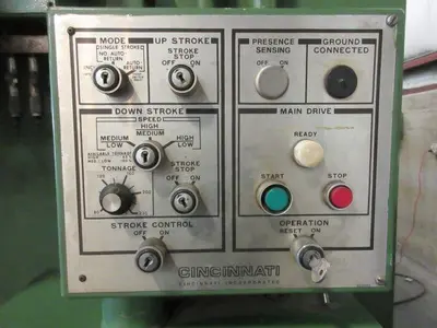 USED 1995 CINCINNATI 230CBX12