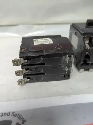 USED SQUARE D QOB340