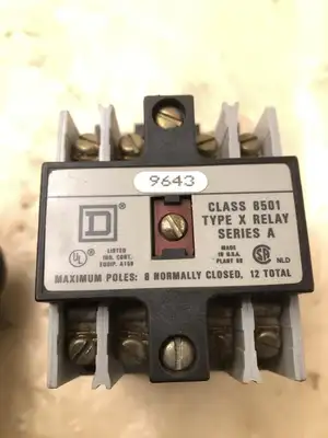 Square D Type X0 40 Series A 9-12 Pole Industrial Control Relay 20A 600VAC