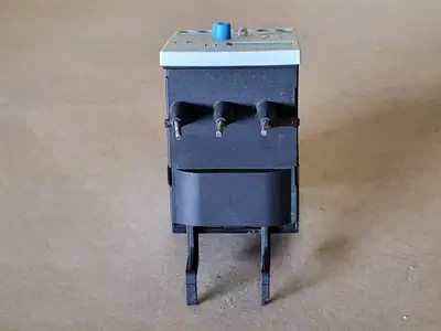 USED SIEMENS 3RB2026-2QB0