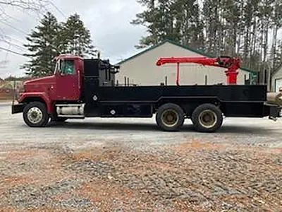Used VOLVO AUTO CAR FLAT BED WATER TRUCK Water Trucks California US | East West Machinery & Drilling #1417404