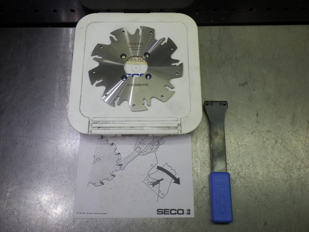 SECO 5" (.094") Indexable Slot Mill 1.25" Arbor R335.10-05.00-3 (LOC278B)
