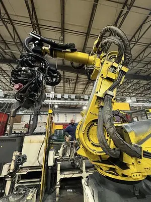 Used 2014 FANUC FANUC R-2000IB/165F Robots Michigan US | Aucto #1306836