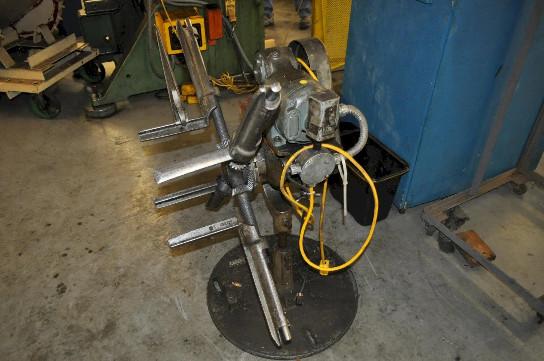 300 LB X 8" LITTELL MOTORIZED UNCOILER
