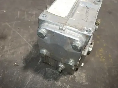 USED ELECTRIC GEAR DIVISION 7709226 001