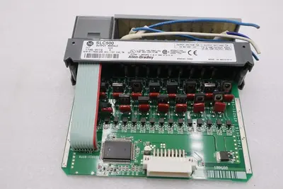 Allen Bradley 1746-OV16 /C SLC 500 16-Point Digital Output Module STOCK K-675-C