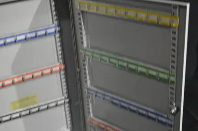 Key Cabinet - Metal, Color-Coded Rails, Wall-Mount