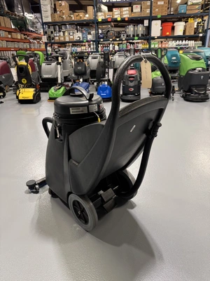 Clarke Summit Pro 18SQ Wet/Dry Vacuum NEW