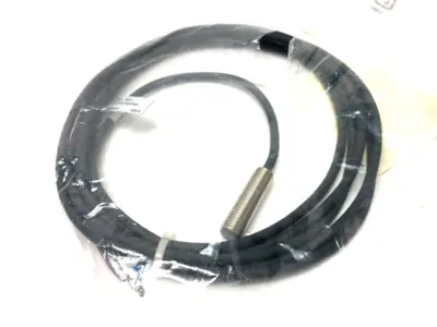 872C-D2NP8-E2 | Allen Bradley  Ser. E Inductive Proximity Sensor NO LOCKNUTS - New Other