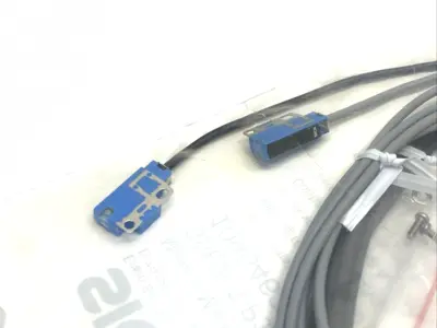 Sick GSE2FS-P1151 Miniature Photoelectric Sensor PNP 1095462 - New