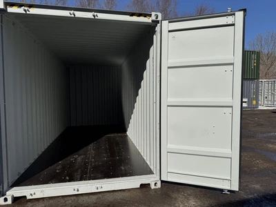 NEW 2024 TRITON V300ULC