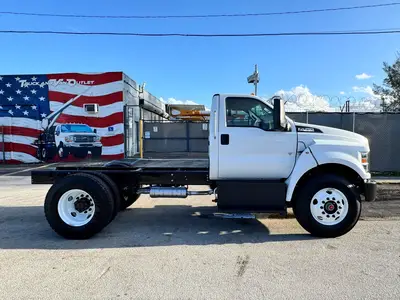 Used 2025 FORD F-750 Cab Chassis trucks Florida US | Truck and Van Outlet #1509240