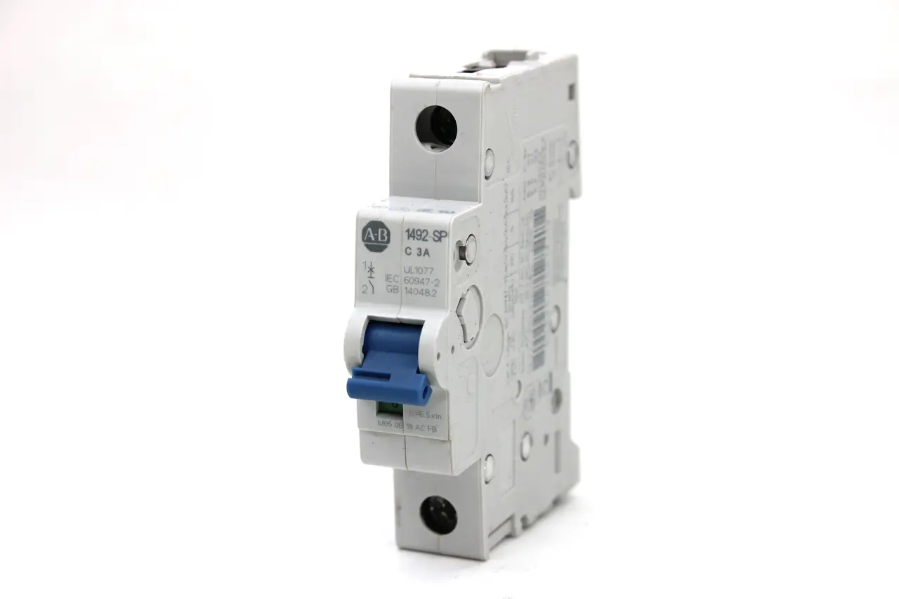 USED ALLEN BRADLEY 1492-SPM1C030