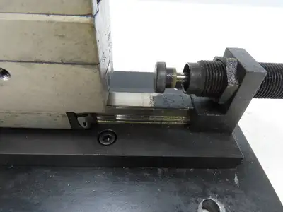 Weber Pneumatic Automatic Feed Screwdriving System 60mm Stroke Screwdriver