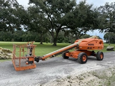 USED 2024 JLG 400S