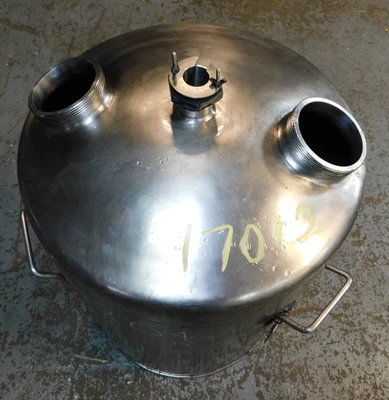 USED 30 GALLON CLOSED TANK 30 GALLON