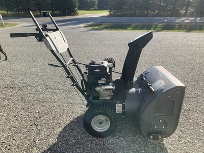 Used BRIGGS & STRATTON 1024 Snow Blowers Michigan US | Miedema Asset Management Group #1761453