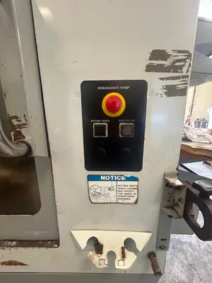 USED 2006 HAAS EC-300