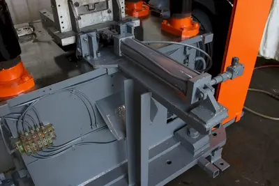 25 TON SAMCO 4 POST MECHANICAL CUT OFF PRESS. STOCK # 0313723