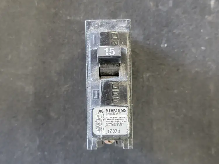 Used SIEMENS Q115 Switchgears British Columbia CA | Lenmark #243600
