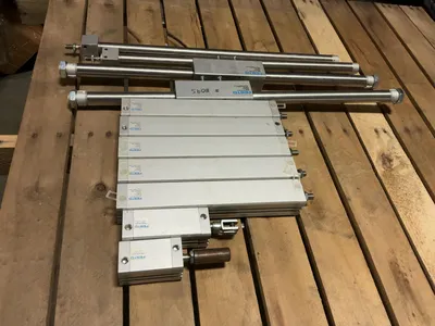 Used _UNKNOWN_ _UNKNOWN_ Pneumatic Cylinders Michigan US | Miedema Asset Management Group #1320245