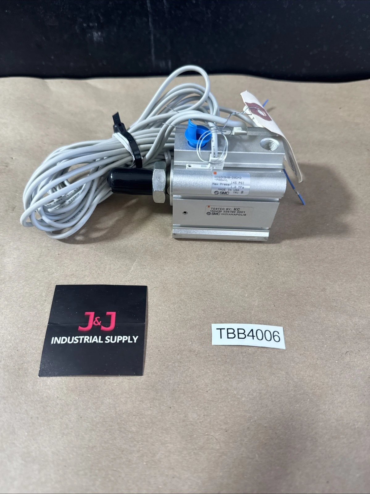 NEW SMC CDQ2KB40-20DMZ-M9BWVL