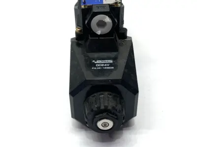 USED TOKIMEC SOLENOID HYDRAULIC DIRECTIONAL CONTROL VALVE