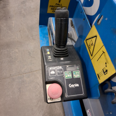 USED 2017 Genie GS-2632