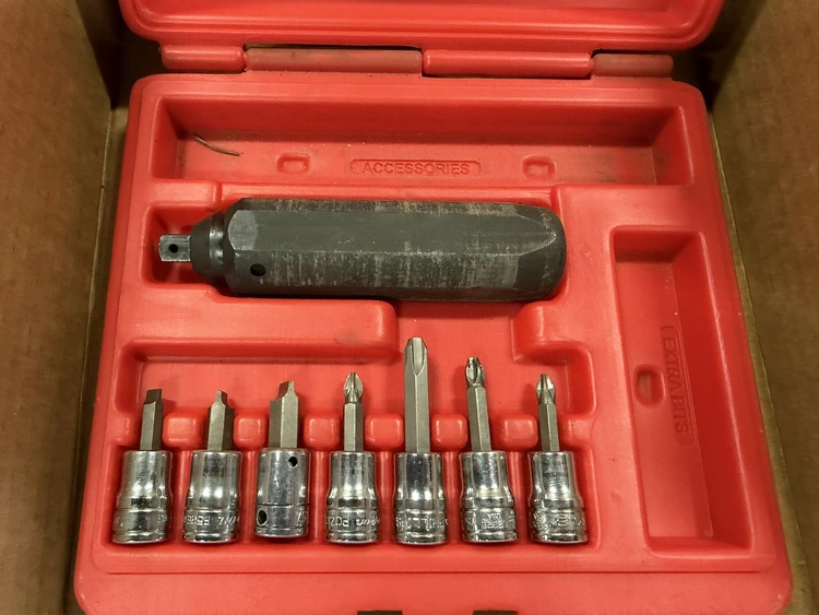 Used _UNKNOWN_ _UNKNOWN_ Screw Drivers Michigan US | Miedema Asset Management Group #1371956
