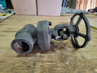 USED DALIAN VALVE FACTORY API 602