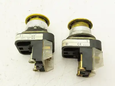 Allen Bradley 800T-FXD4 Yellow Push/Pull Button 30mm Lot of 2