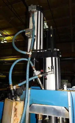 90 Ton FARGER & JOOSTEN MULTIPOWER Air/Oil Press