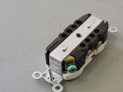 20A 125V Duplex Receptacle