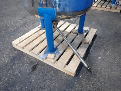 400 Gallons S/s Tank W/agitator
