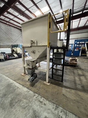 Approx. 125 cu/ft Agitator, Two Rotor/Augers