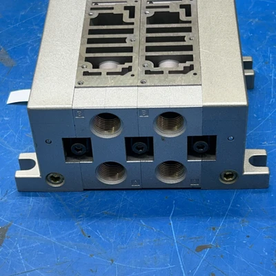 NEW SMC VV5FR3-10-021-03