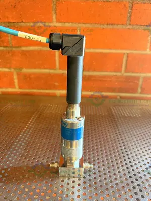 Used DYNISCO 2280EGKCA4P19 PRESSURE TRANSMITTER EXPLOSION PROOF 2500 PSIG Misc Electrical & Power Parts California US | Equipment Lab #1517840
