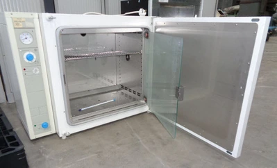100L Heraeus Instruments Incubator Oven Type B6120