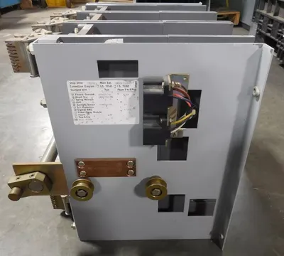 Westinghouse SPB65 Pow-R-Breaker 1600A Frame 1600A Trip Digitrip RMS 500 Used