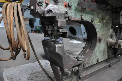 USED PEDDINGHAUS 210/16 60 TON